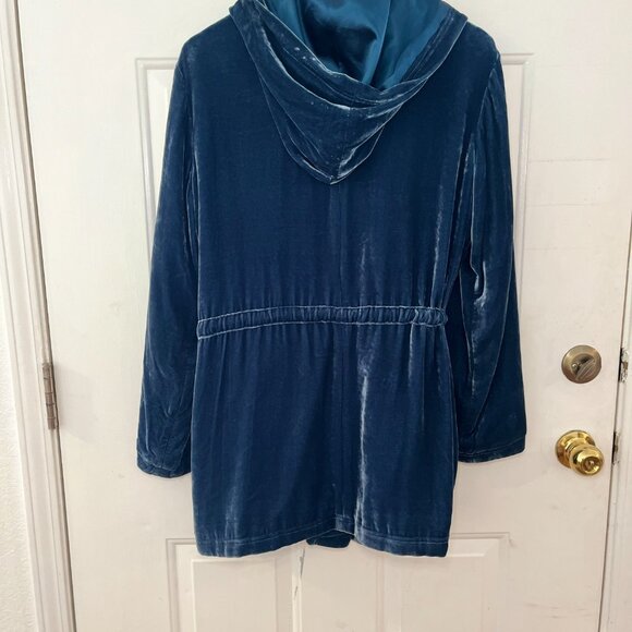 J.Jill Woman's Beautiful Teal Velvet/Valor Hooded Snap-Up Jacket Sz Med - Picture 5 of 10